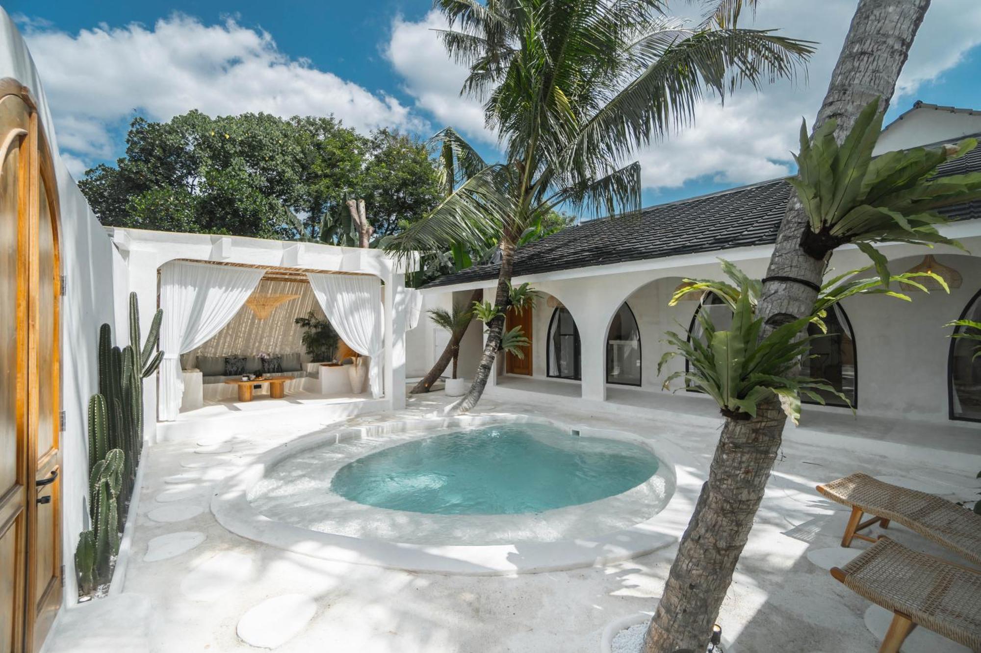 Bohemian Jogja Villas With Private Pool Kejayan Exterior foto